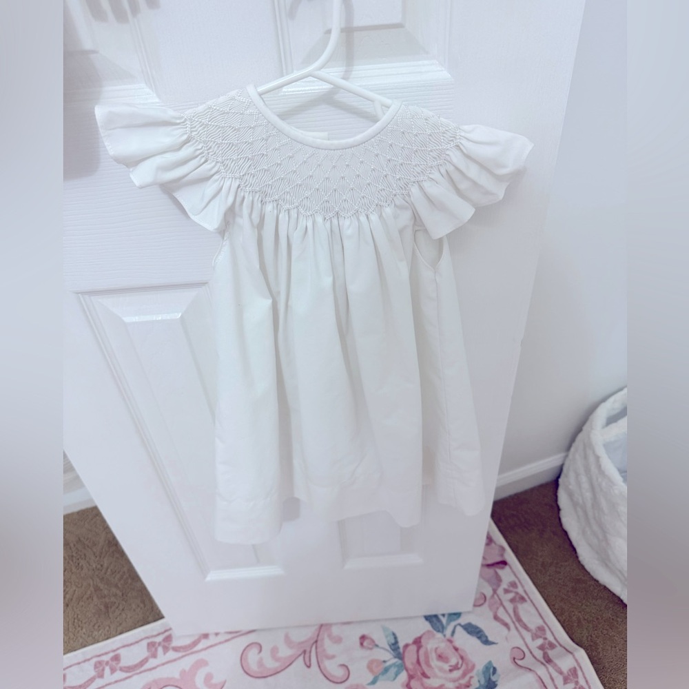Sweet Dreams. 2T. Pearl Smocking Plate.
